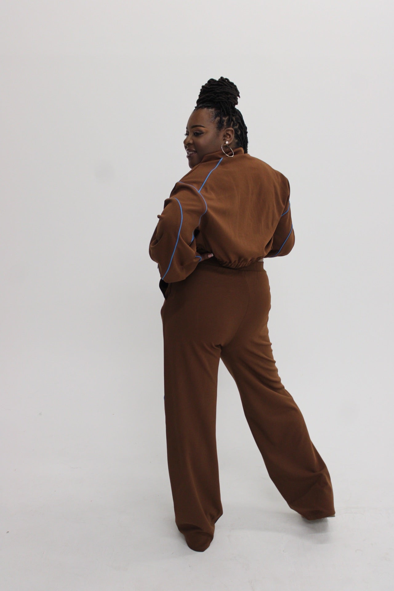 PIPPING STRIPES JACKET AND PANTS SET