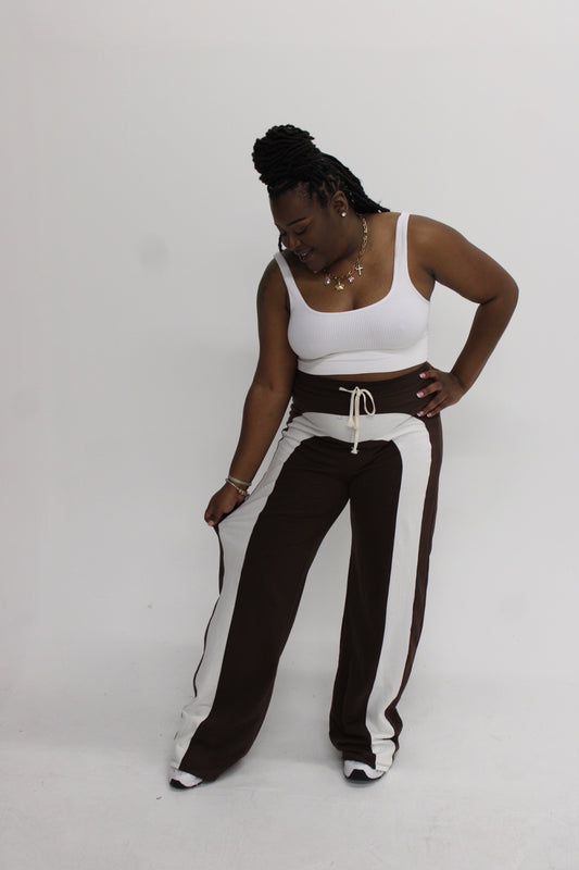 EVERYDAY BROWN AND WHITE JOGGERS