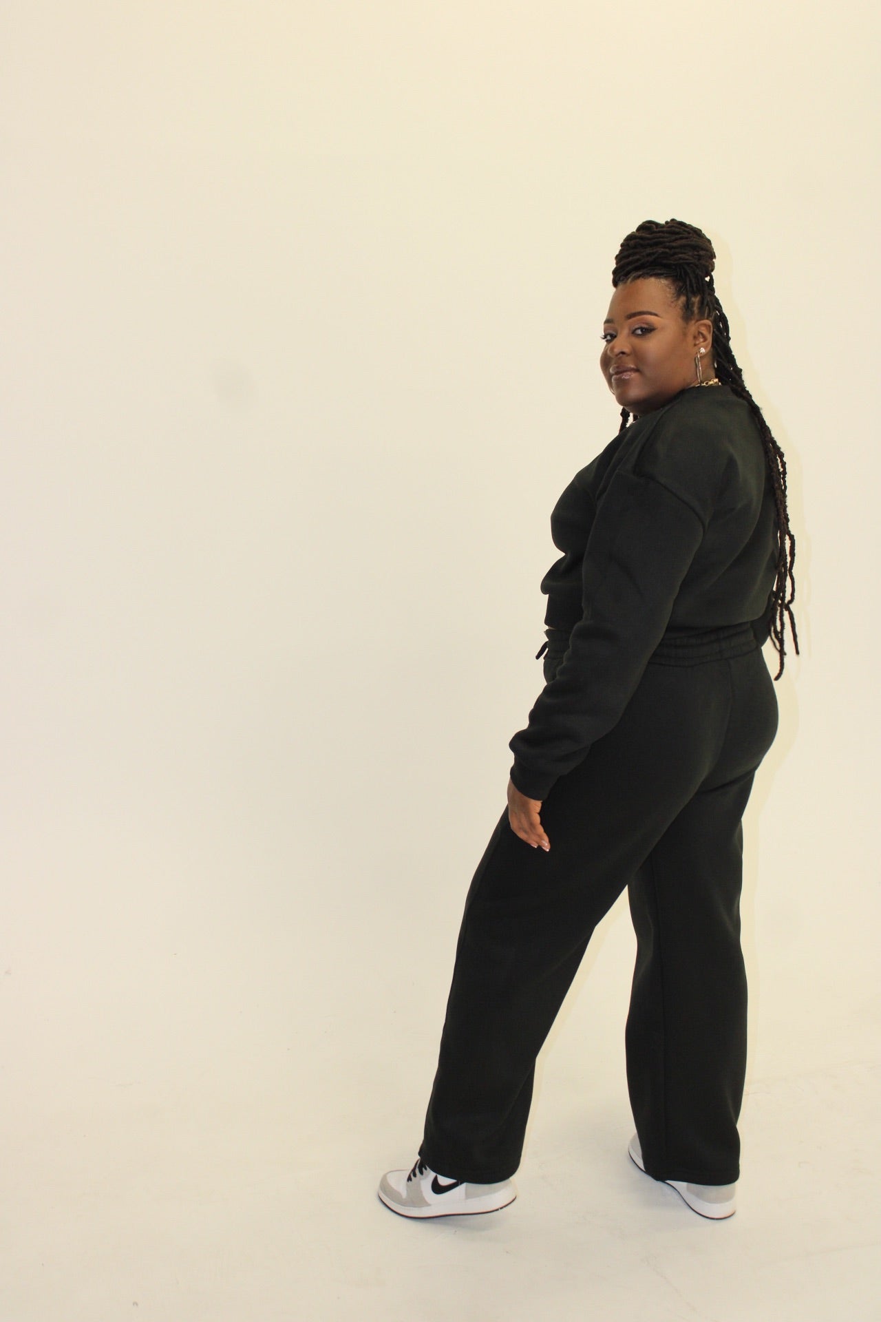 THE PERFECT BLACK JOGGER SET